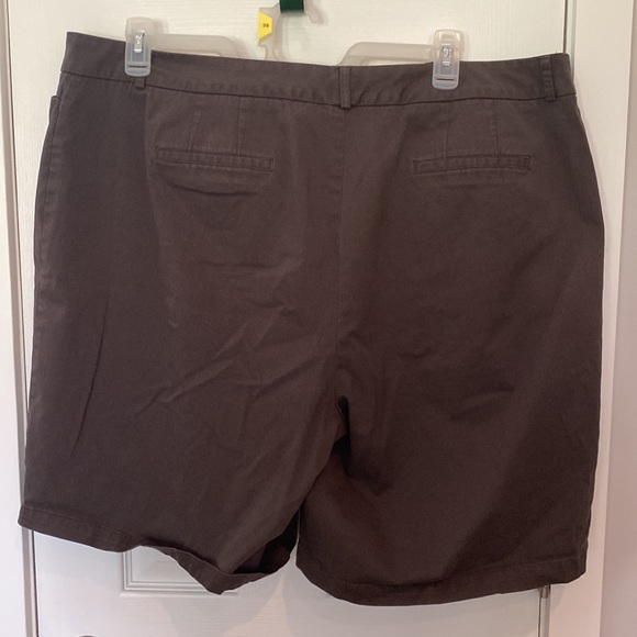 Dockers Shorts - Picture 2 of 4